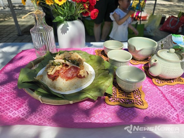 베트남 음식 체험존에 준비된 음식들 @뉴스코리아 최신 기자