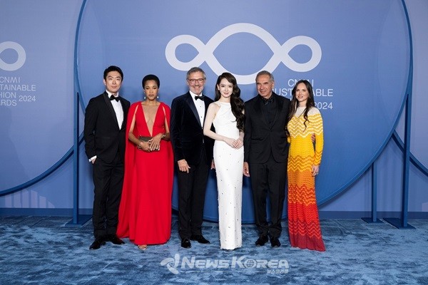 이탈리아 국립패션협회 지속가능 패션 어워즈-비스터 컬렉션 신진 디자이너상 시상식   @비스터 걸렉션