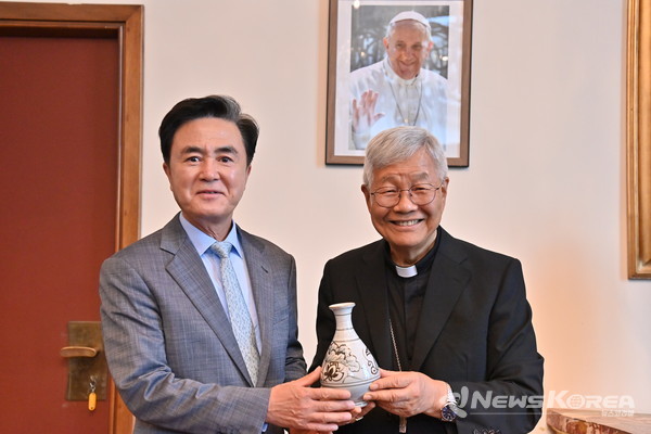 김태흠 충청남도지사, 유흥식 성직자성 장관(추기경) 비공식 단독 접견 @충청남도