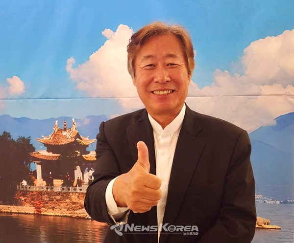 '더 많은 대리주 사람들이 한국을 방문해 한국의 발전된 모습과 매력을 느끼기를 기대한다'고 관광설명회 참석 소감을 전한 이진석 내일투어 대표 @뉴스코리아 허승규 기자