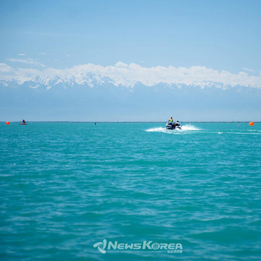 카작 알마티(Almaty)의 아름다운 자연물 중 하나인 캅차가이(Kapchagay) 호수  @뉴스코리아 허승규 기자