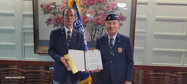 허상기 향군 하와이지회 부회장은 조직 활성화에 기여한 공로로 본회 표창을 수상했다. @뉴스코리아 김찬훈 특파원