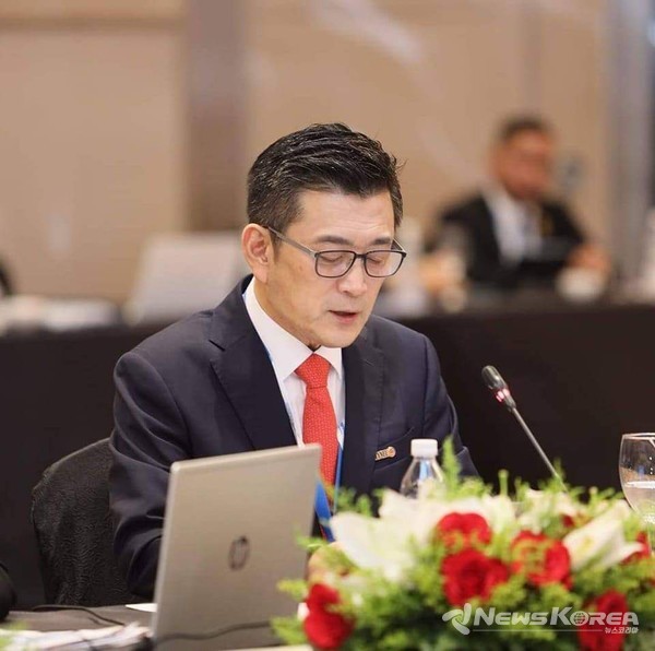 저자 김정기 변호사