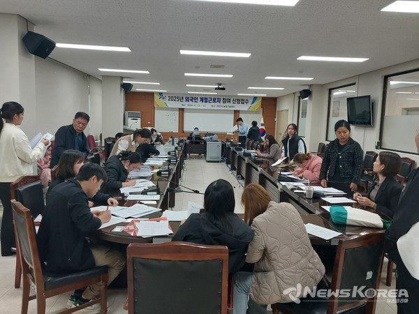 외국인 계절근로자 참여 신청서 접수 중 @아산시