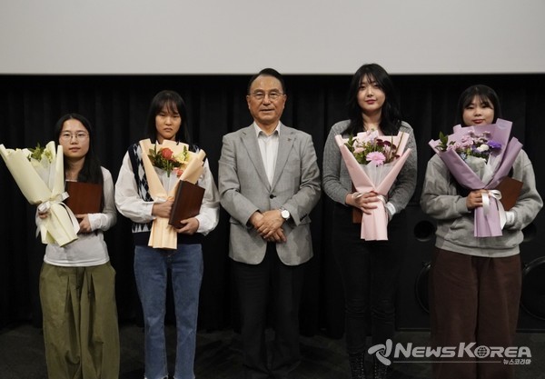 천안시는 지난 16일 롯데시네마 천안불당에서 자립준비청년 토크콘서트를 진행했다. @천안시