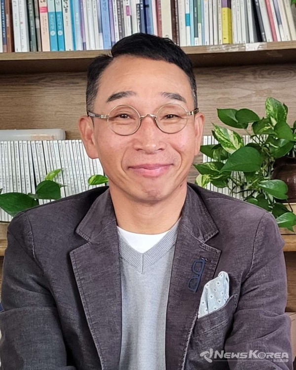 시인이 된 개그맨 장용 @