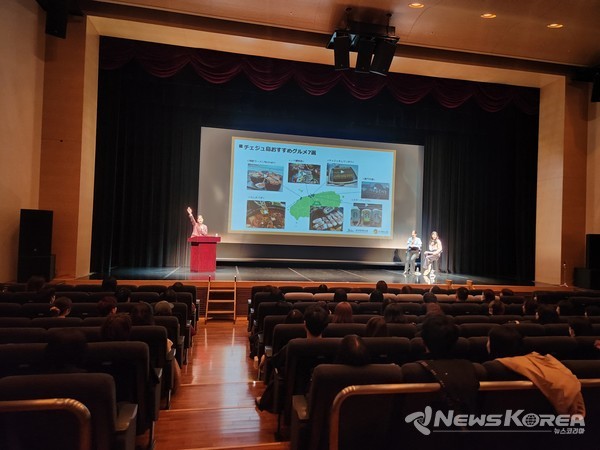 ‘제주로 미리 떠나는 여행’이라는 콘셉트로 자연·미식·액티비티·힐링, 그리고 K-컬처 등 5가지 테마를 통해 제주를 다각적으로 조명하는 팝업 이벤트를 진행중이다. @제주관광공사