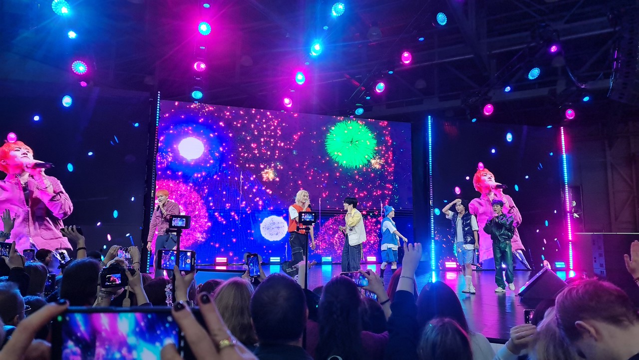 엔카이브 무대 @뉴스코리아 안정현 특파원