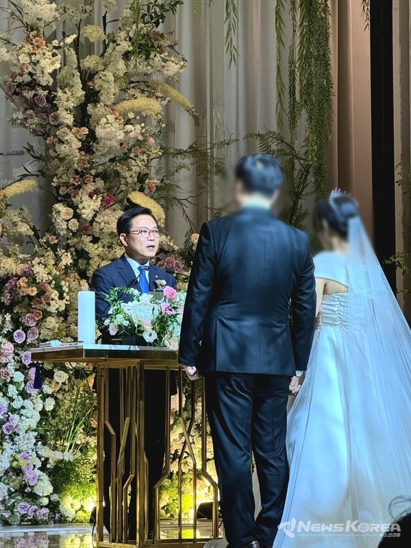 10월 행복웨딩데이 주례진행 (주례자: 천안시 김석필 부시장) @천안시다문화가족지원센터