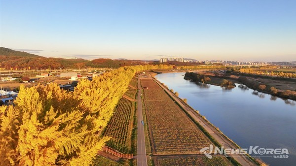 아산시 곡교천 자전거길 모습 @아산시