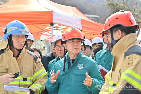 김태흠 충청남도지사 고속도로 교량 붕괴 사고 현장을 직접 찾았다. @충청남도