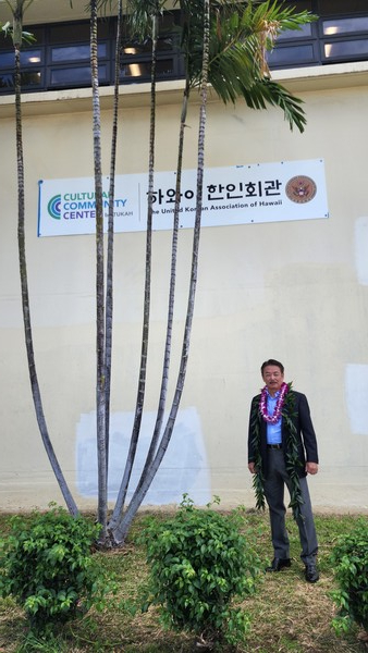 호놀룰루 중심거리에 위치한 마키키 커뮤니티센터에 한인회관을 마련한 남영돈 한인회 이사장 겸 초대 한인회관장. @ 뉴스코리아 김찬훈 특파원