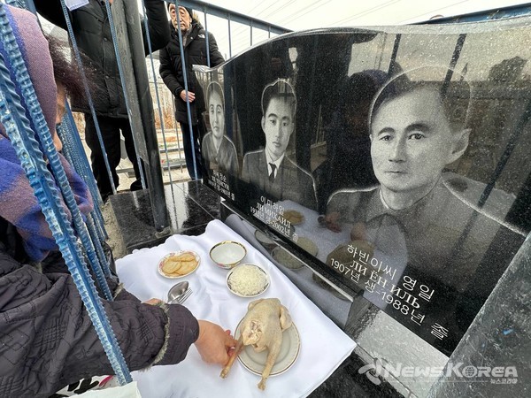 ▲묘비 제막식과 함께 고단했을 이들의 영혼을 위한 위령제를 가졌다. @뉴스코리아 신현권 특파원