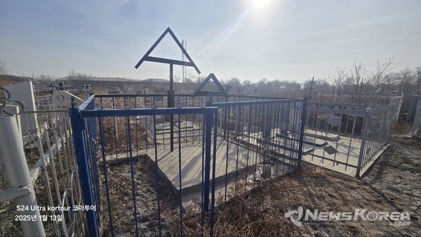 ▲묘비가 세워지기전 황량했던 묘지 모습 @뉴스코리아 신현권 특파원