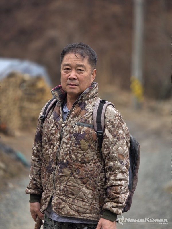 가리산 입구에서 만난 심마니 김동수 씨 @뉴스코리아 최신 기자