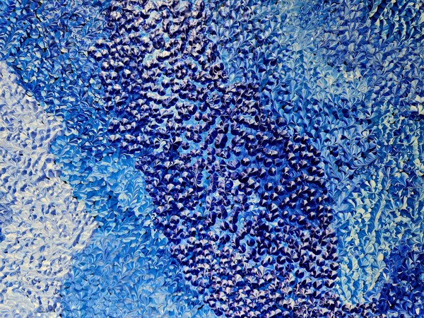 붓을 사용하지 않고 다양한 도구를 활용하여 작품을 제작함으로써, 기존의 표현 방식을 탈피하고자 했다.  @뉴스코리아 허승규 기자