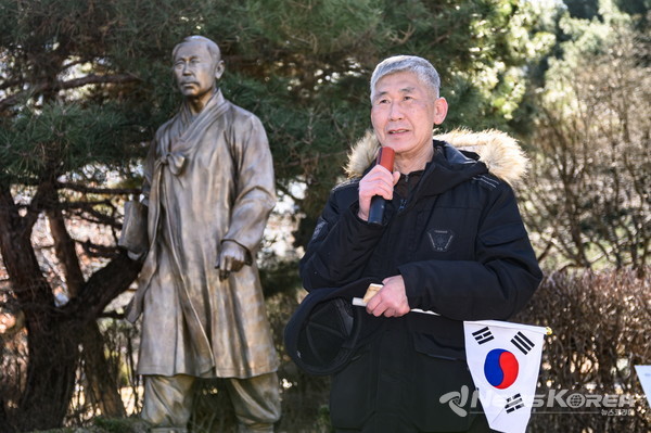 지난 2024년 3월 3·1운동 105주년 기념식에서 임면수 선생의 후손 임병무씨가 인사말을 하고 있다. @수원시
