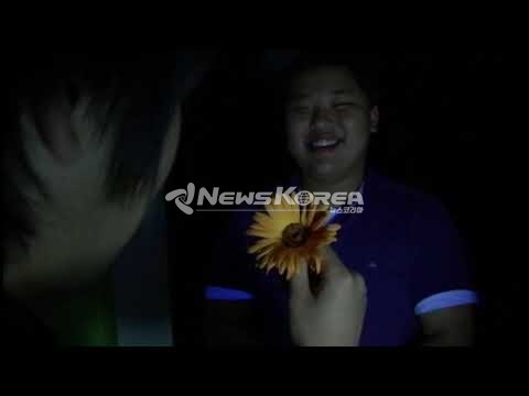 캠퍼스존에 2010년 3월 25일 등록된 서울영상고등학교 한영현 감독, 김준, 김재영, 이성휘 출연 작품.밀실에서 불안해 하며 외로운 생활을 하는 준. 그는 사람들의 표정만을 보고 그 사람을 의심하거나 안심한다. 결국 준의 불안하고 외로운 밀실을 뺏기게 되는데...