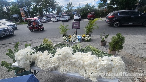 희생자를 추모하기 위한 공간이 앙헬레스 사건 현장에 현지 동포들에 의해 자발적으로 만들어 졌다. @뉴스코리아 황장익 특파원