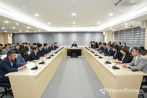 25일 천안시청에서 진행되 ㄴ긴급 확대간부회의 @천안시