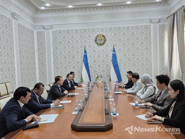 충청남도는 충남북부상공회의소, 도내 기업인들과 함께 22∼25일 2박 4일 일정으로 우즈베키스탄 수도인 타슈켄트와 우호교류 지역인 페르가나를 실무 방문했다. @충청남도