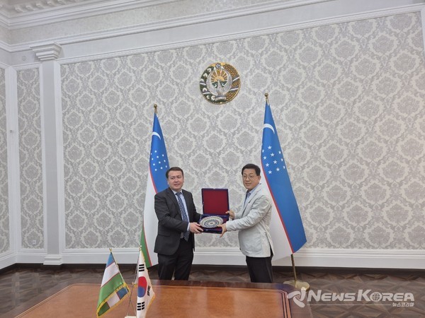 충청남도는 충남북부상공회의소, 도내 기업인들과 함께 22∼25일 2박 4일 일정으로 우즈베키스탄 수도인 타슈켄트와 우호교류 지역인 페르가나를 실무 방문했다. @충청남도