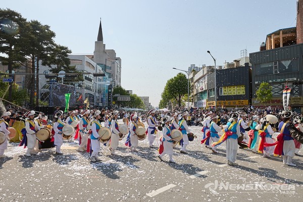 이순신 장군 무과급제 행렬 거리 퍼레이드 @아산시