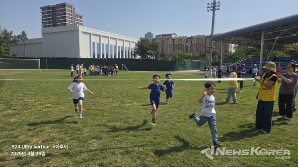 ▲타슈켄트 야까샤라이 스타디움에서 열린 한인회 체육대회의 이모저모 @뉴스코리아 신현권 특파원