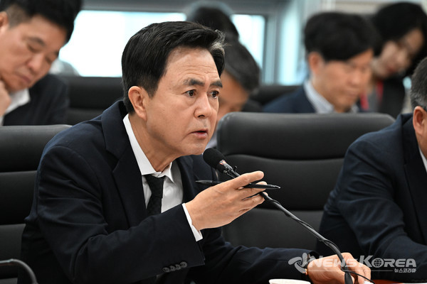 28일 도청 중회의실에서 제76차 실국원장회의가 열렸다. @충청남도