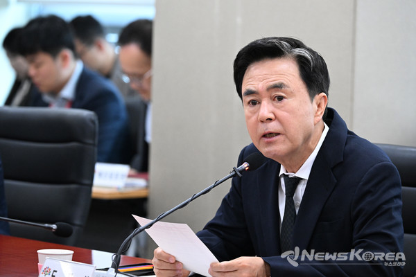 28일 도청 중회의실에서 제76차 실국원장회의가 열렸다. @충청남도