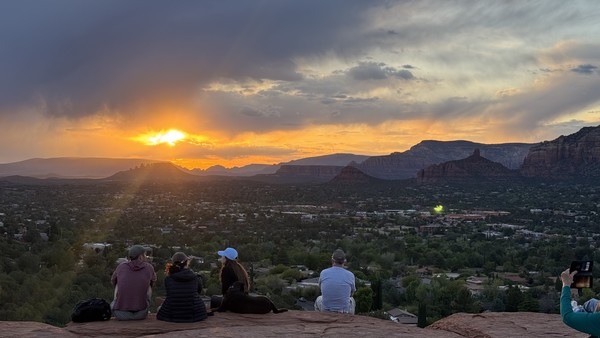 2025년 5월 1일. 세도나 에어포트 메사에서의 일몰 사색 @뉴스코리아 문성원 특파원