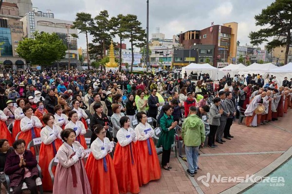 3일 온양온천역 광장에서 열린 ‘온빛 연등 축제’  @아산시