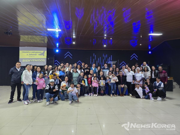 디오니시오 노회장 가족과 함께 @김선훈 선교사