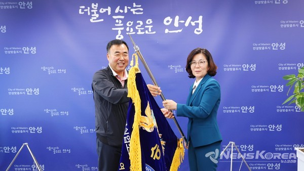 경기도 안성시 소프트테니스팀, 2025년 상반기 주요 대회 석권…우승기 봉납식 개최 @안성시