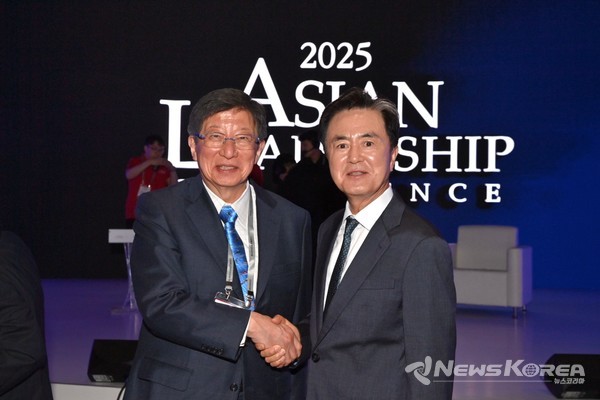 제16회 아시안 리더십 컨퍼런스 (가와카쓰 헤이타 전 시즈오카현 지사와 김태흠 충남도지사) @충청남도