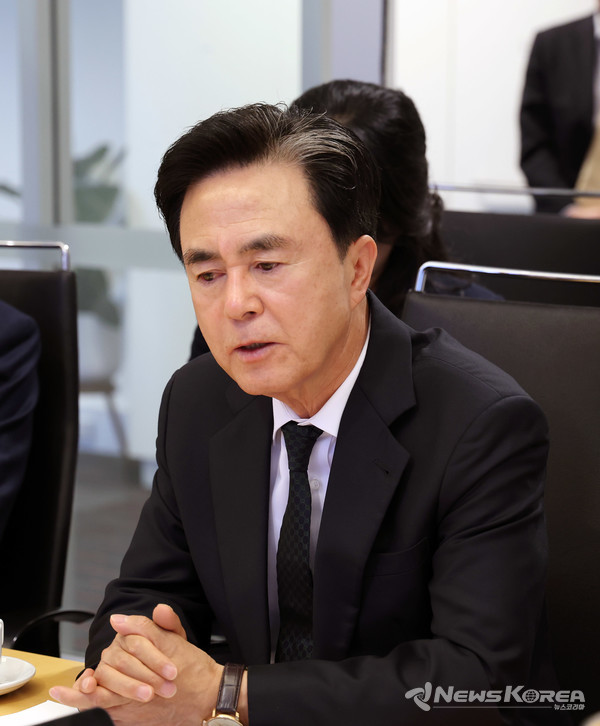 김태흠 충남도지사는 29일 남호주 스터디 애들레이드에서 열린 교육 분야 라운드테이블에 참석했다. @충청남도