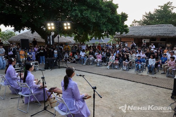 2025 아산 외암마을 야행, 3일간 10만 명 찾아 성황리 마무리 @아산시