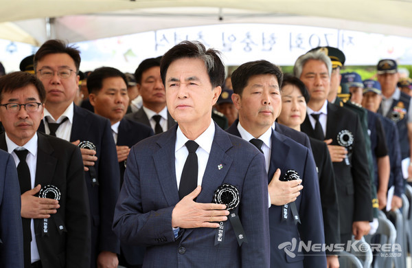 충남도는 제70회 현충일을 맞아 6일 충남보훈공원에서 추념식을 열었다.  @충청남도