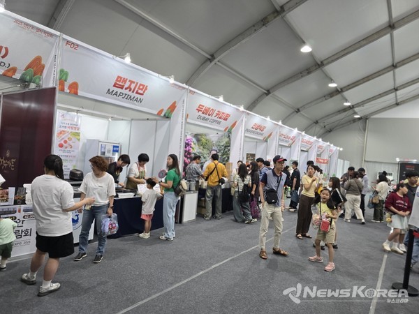 K-푸드 산업전시관으로 입장하면 다양한 체험존이 기다리고 있다. @뉴스코리아 최신 기자