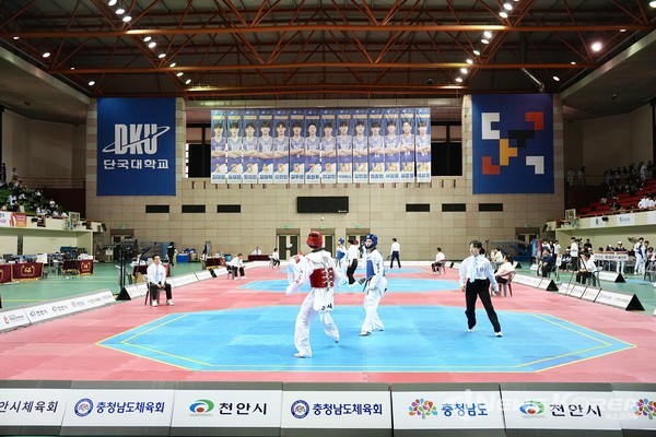 ‘2025 제77회 충청남도민체육대회’ 폐회식이 15일 천안시 종합운동장 실내테니스장에서 열렸다. @천안시