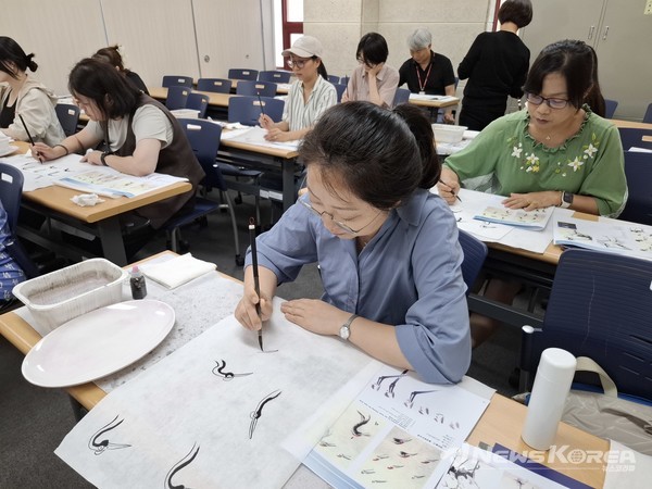 수원시다문화가족지원센터 한국화 프로그램 개강 @수원시다문화가족지원센터