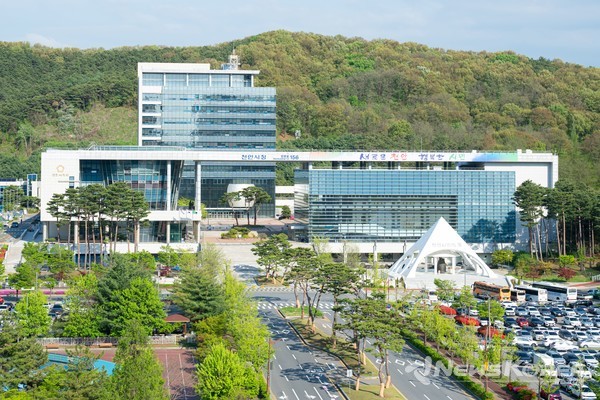 천안시청사 전경 @천안시