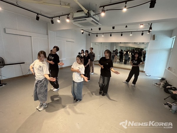제6회 토크카페 케이팝 댄스 수업 @충청남도