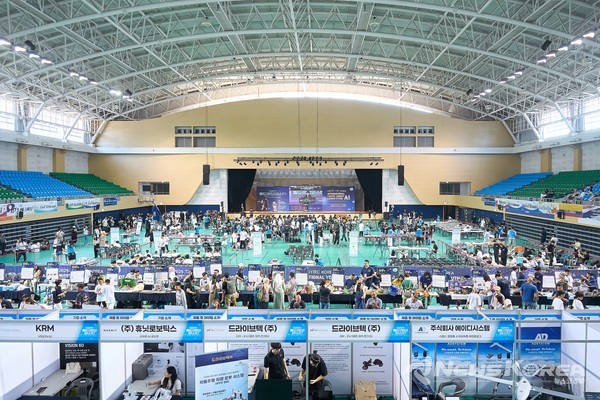 5일 상명대학교 천안캠퍼스에서 ‘2025 월드로보페스타(World Robo Festa)’가 열리고 있다.  @천안시