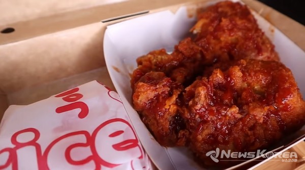 졸리비 신메뉴 스윗칠리치킨(Jollibee Sweet Chili Chicken) @뉴스코리아 이호영 특파원