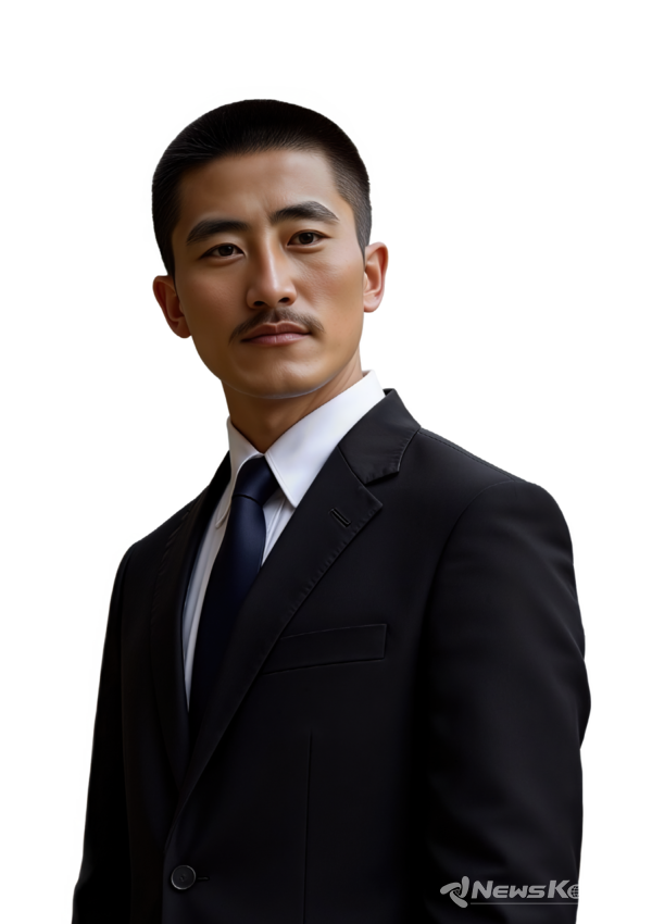 AI로 만든 정장 입은 김세환 선생 @수원박물관