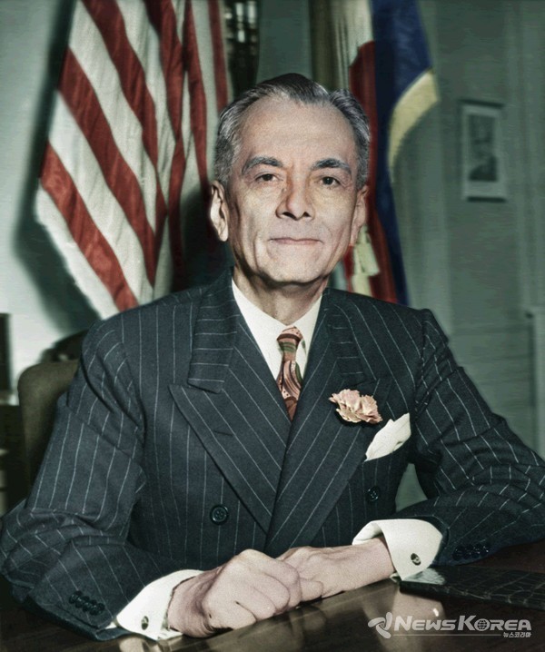 Manuel L. Quezon @마뉴엘 루이스 퀘존 페이스북 갈무리