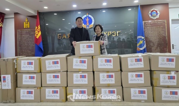 작은사랑나눔운동본부, 8,500만원 상당 학용품 및 의류 지원 @뉴스코리아 박광호 기자