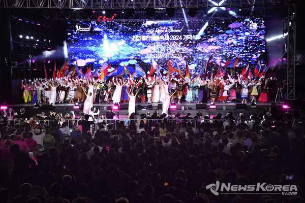 지난해 열린 ‘천안흥타령춤축제 2024’ 축제 모습 @천안시문화재단