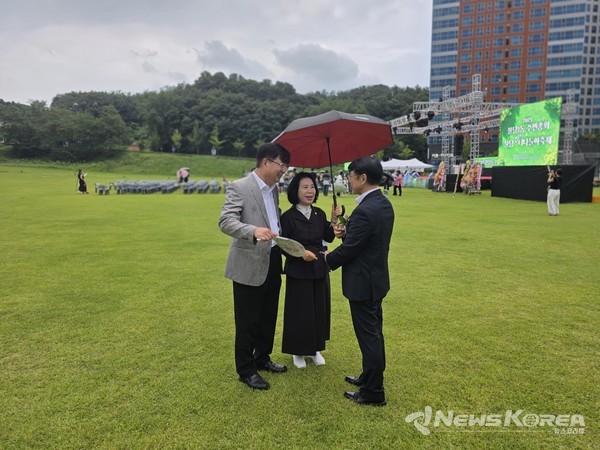 천안시의회 김행금 의장 @뉴스코리아 최신 기자